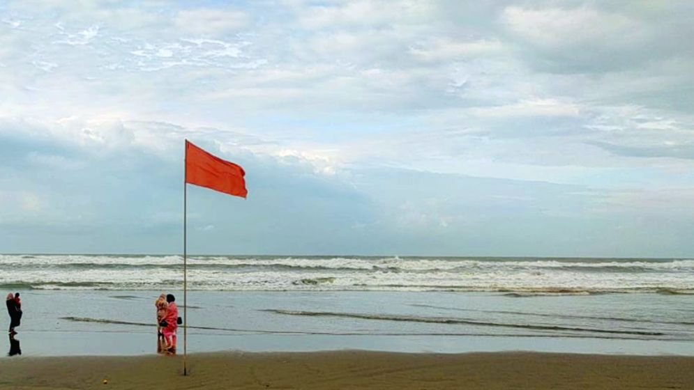 দেশের চার সমুদ্রবন্দরে ৩ নম্বর সতর্ক সংকেত