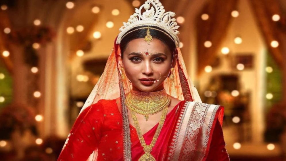 ডিসেম্বরে বিয়ে করছেন মিমি চক্রবর্তী!