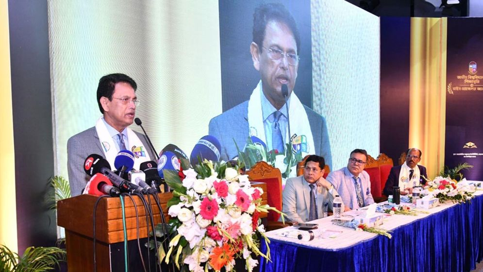 এসএসসি খাতা মূল্যায়নে গাফিলতিতে জবাবদিহি করতে হবে: শিক্ষামন্ত্রী