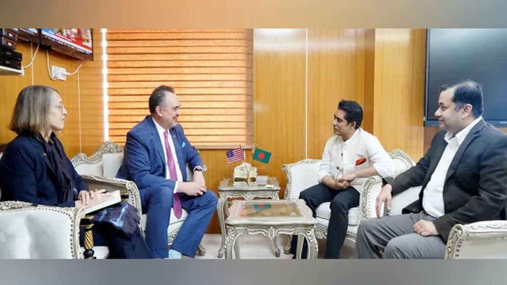 মার্কিন রাষ্ট্রদূতের সাথে তথ্যমন্ত্রীর বৈঠক