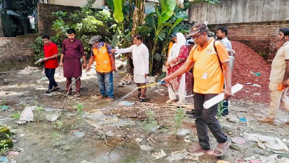ডেঙ্গু প্রতিরোধে ডিএসসিসির ৭৫ ওয়ার্ডে বিশেষ অভিযান