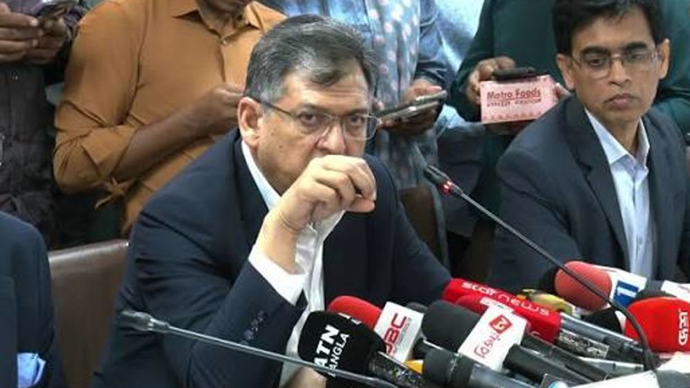 সাংবাদিকদের সাইবার আইনের অপপ্রয়োগ চান না জানালেন স্বরাষ্ট্রমন্ত্রী