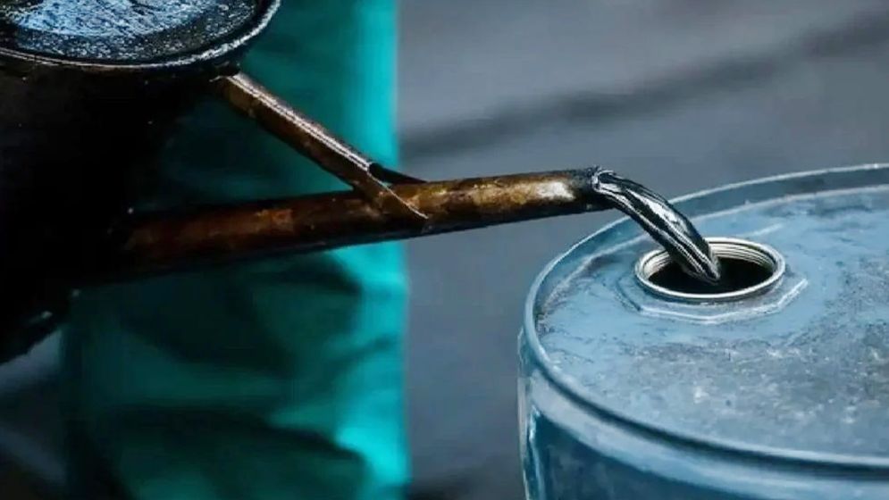 ফার্নেস অয়েলের দাম বাড়ল লিটারে প্রায় ১২ টাকা, রাত থেকেই কার্যকর