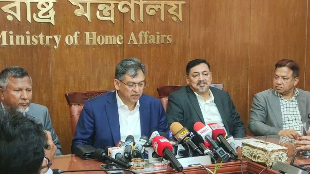 ৪৯তম বিসিএসে রাজনৈতিক পরিচয়ে বৈষম্য নয়: স্বরাষ্ট্রমন্ত্রী