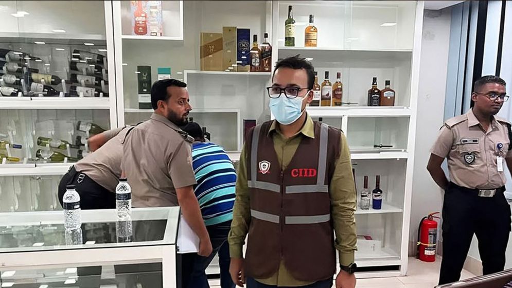 সালমান মুক্তাদিরের শ্বশুরের চার মদের গুদাম সিলগালা, চলছে তদন্ত