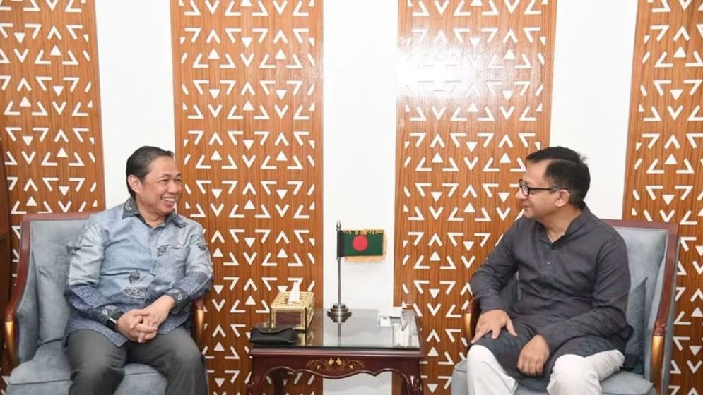 বাংলাদেশ-ইন্দোনেশিয়া বাণিজ্য ১০ বিলিয়ন ডলারে নিতে চায় সরকার