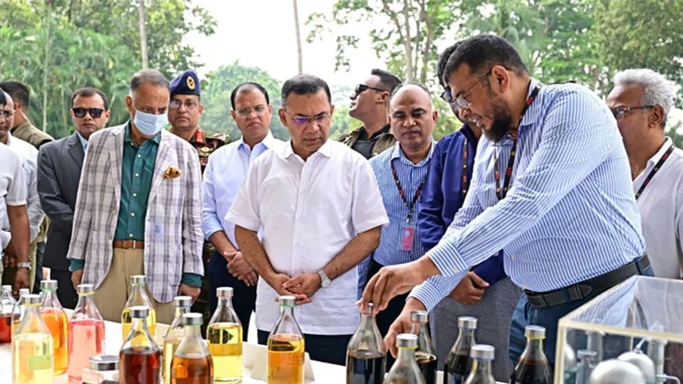 বর্জ্য থেকে জ্বালানি তেল উৎপাদন প্রকল্পে সহযোগিতার আশ্বাস প্রধানমন্ত্রীর