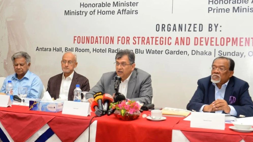 রোহিঙ্গা সংকট সমাধানে সমন্বিত আঞ্চলিক উদ্যোগের ওপর জোর স্বরাষ্ট্রমন্ত্রীর