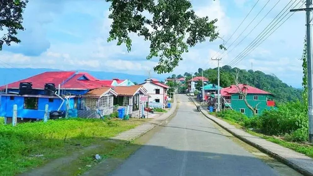 সাজেকে অনির্দিষ্টকালের অবরোধ, আটকা সহস্রাধিক পর্যটক