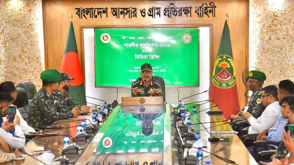দুর্গাপূজার নিরাপত্তায় আনসার-ভিডিপির ২ লক্ষাধিক সদস্য মোতায়েন