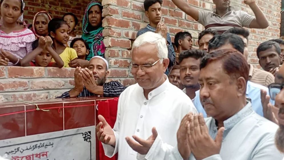 উসকানিমূলক বক্তব্যে লাভ নেই, জনগণই শেষ কথা: সমাজকল্যাণমন্ত্রী