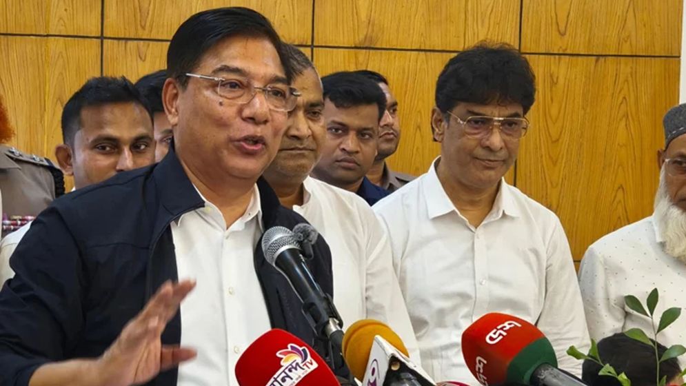 'আ.লীগ সরকার দেশের সার্বভৌমত্ব ও অর্থনীতিকে হুমকির মুখে ফেলেছে'