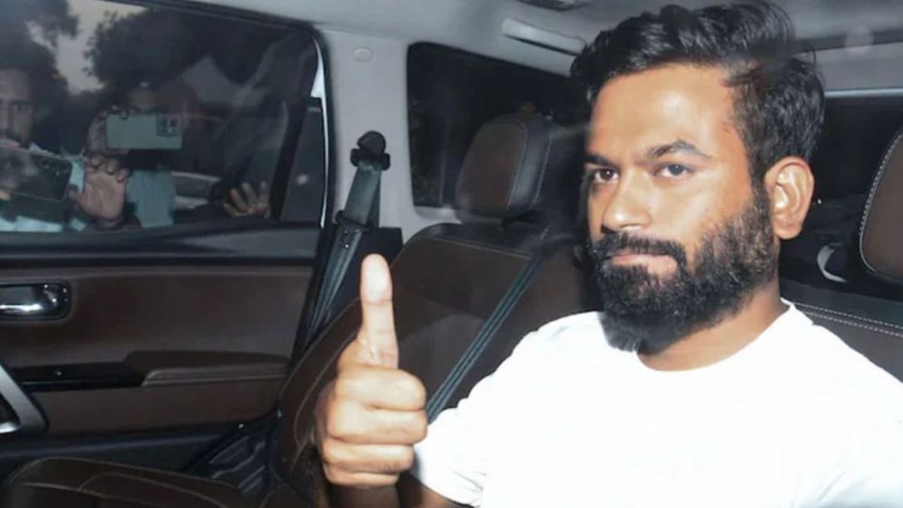 মুচলেকায় মুক্তি পেলেন অভিজিৎ দীপকে