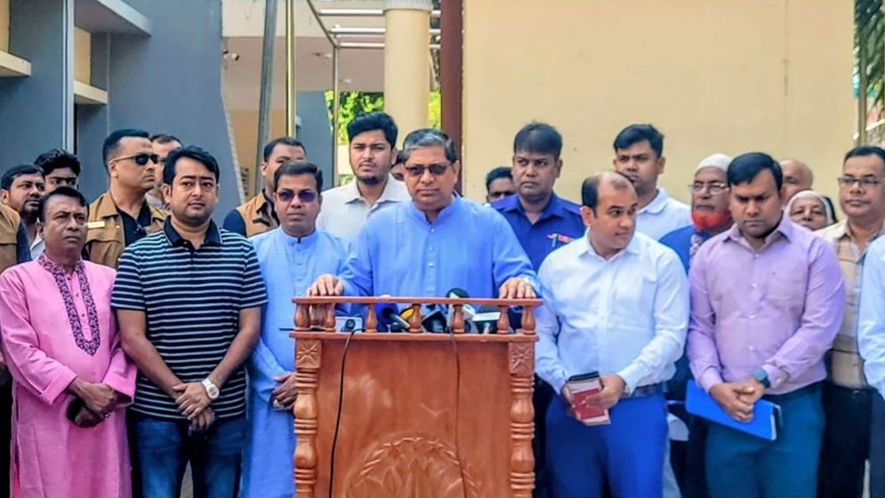 বিএনপি ধর্ম-বর্ণ নির্বিশেষে সকল জনগোষ্ঠীকে নিয়ে রাজনীতি করতে চায়: মীর শাহে আলম