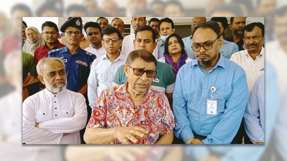 ফুলপুর উপজেলা স্বাস্থ্য কমপ্লেক্স আকস্মিক পরিদর্শন স্বাস্থ্যমন্ত্রীর