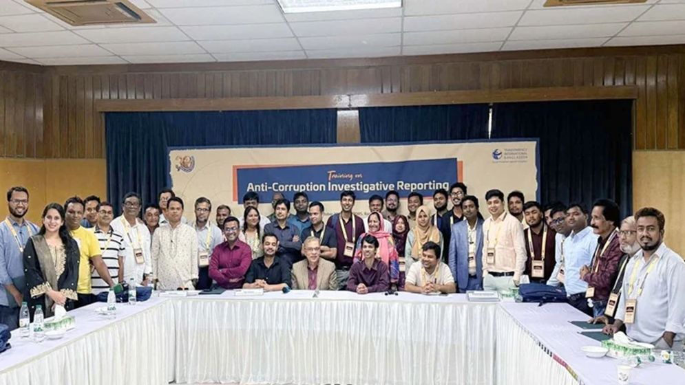 সাংবাদিকদের সুরক্ষায় স্বাধীন গণমাধ্যম কমিশনের তাগিদ ড. ইফতেখারুজ্জামানের