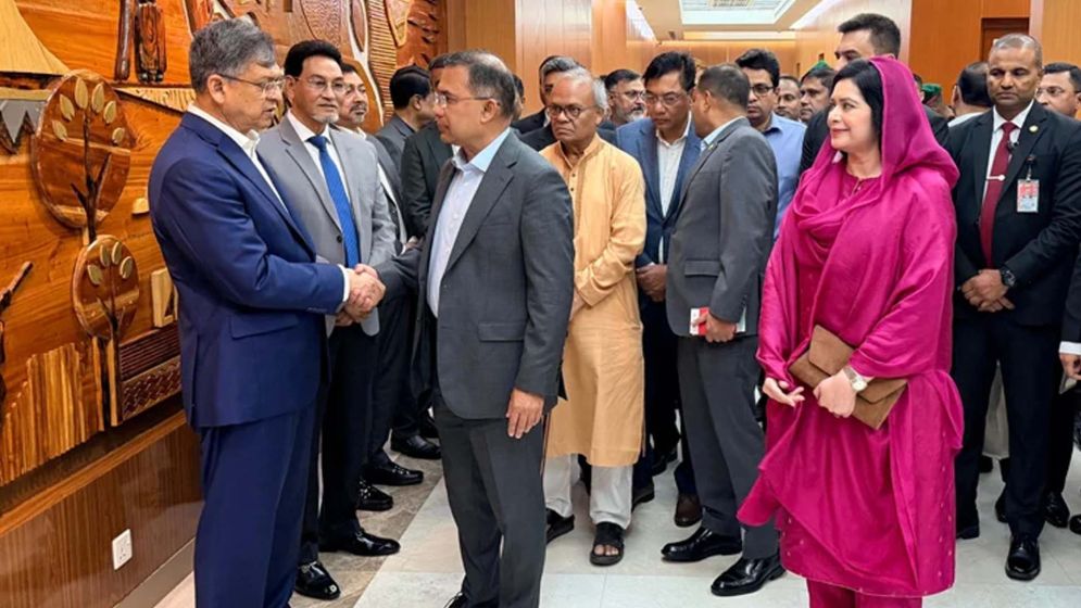 প্রধানমন্ত্রী চার দিনের সরকারি সফরে জাপানে রওনা হয়েছেন